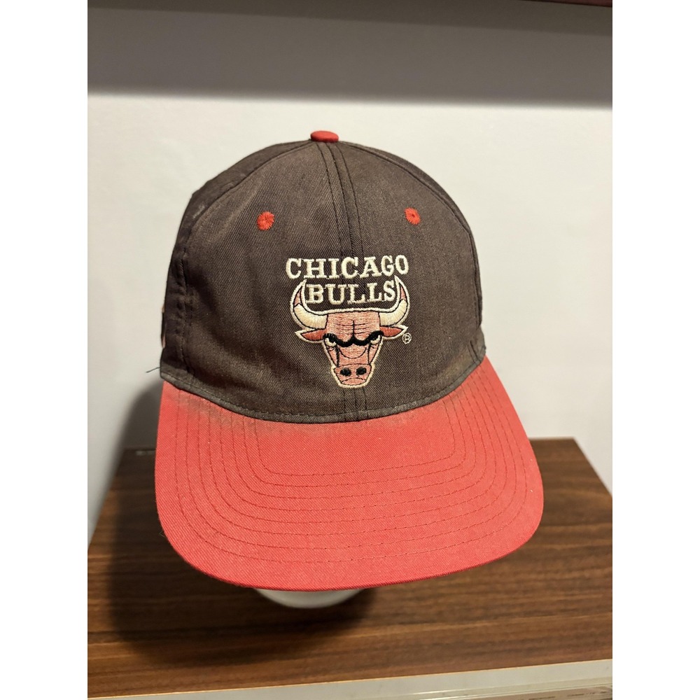Vintage Chicago Bulls Hat Cap Snap Back One Size Black Red NBA Basketball 90s